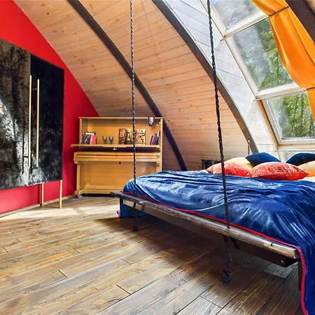 Guest house Kupolmaja Arpus Laika - Domehouse In The Forest *